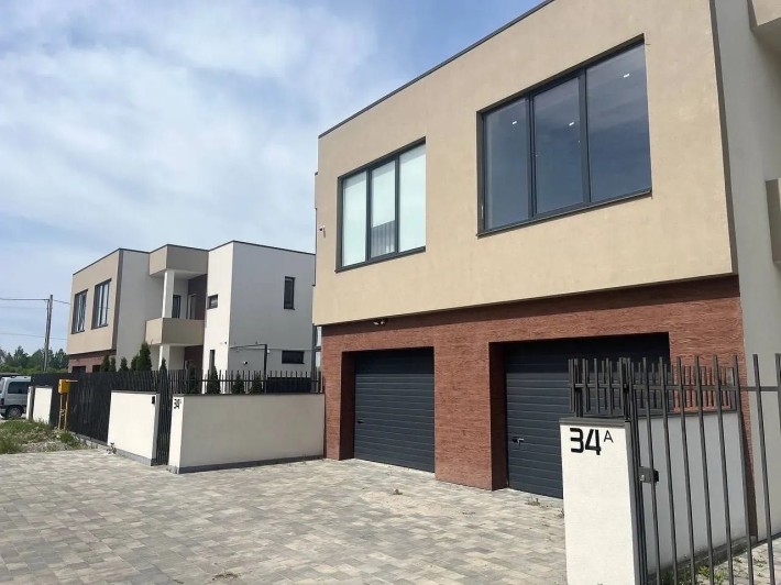 продаж зданого дуплекса всього 600$ за м.кв/ 10 хв до центра міста - фото 1