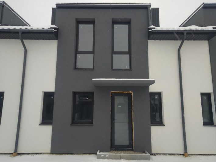 Продаж таунхаусу в Крихівцях - готовий до ремонту! - фото 1