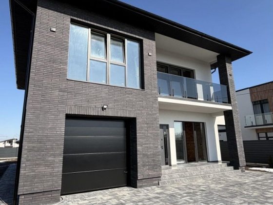 Будинок, особняк, с. Крихівці Крихівці