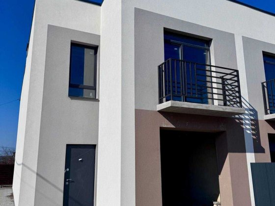 Пропонується до продажу готовий кутовий таунхаус с. Крихівці. Крихівці