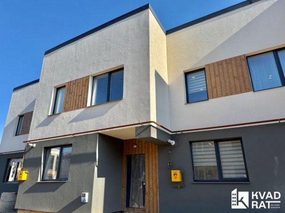 Продаж акційного таунхауса в котеджному містечку Крихівці Крихівці