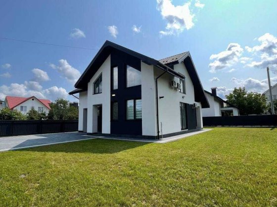 Будинок біля Івано Франківська з меблями та технікою! Крихівці