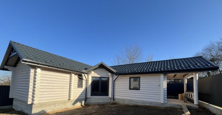 Продається будинок із зруба біля лісу. Обмін - фото 1