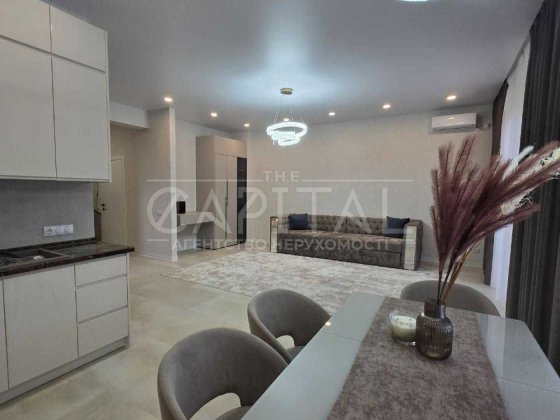 Продаж/Будинок/214м2/Гатне/Києво-Святошинський/вул.Курганна Гатне