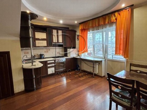 Продаж будинку/ таунхаус/ Гатне/ Чабани/ ремонт/ газ/ голосіївський Гатное