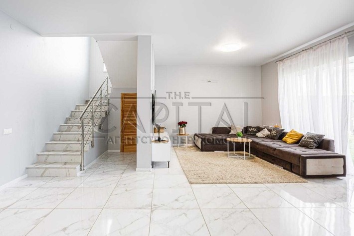 ТЕРМІНОВО Продаж будинку в 6хв від метро Теремки. Вулиця Чумацька. - фото 1