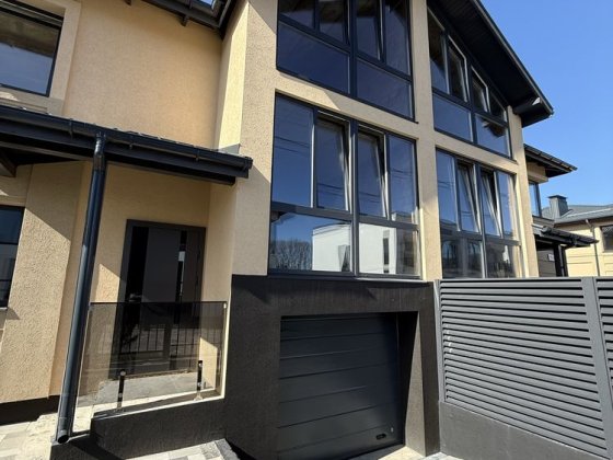 З гаражем Дуплекс 160м2 Гатне ! Централізовані комунікації Гатне