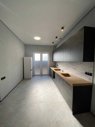 Таунхаус з Новим Ремонтом в Білогородці, Без Комісії, поруч, магазини - фото 1