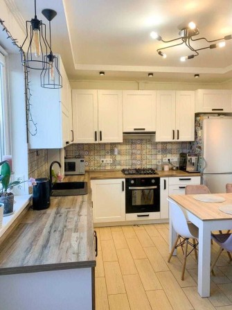 Продаж таунхаусу в Святопетрівському - фото 1