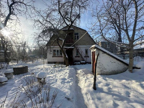 Продаж частини будинку 120м². 5 кімнат. 8 соток. Газ. Гараж. ID:655 Ворзель