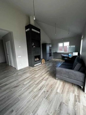 Будинок з ремонтом, каміном та ділянкою 6 соток - фото 1