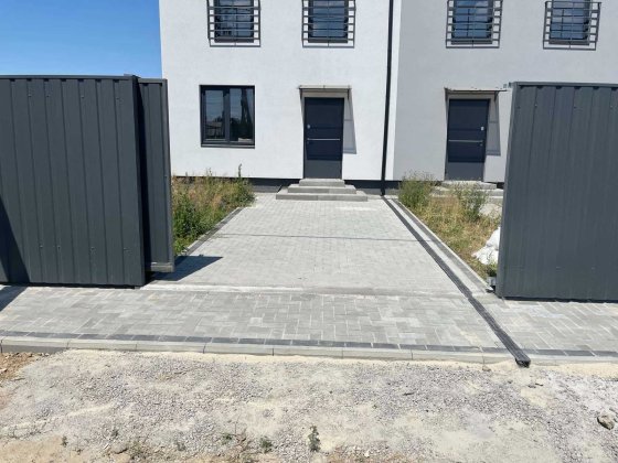 Бучанський р-н Крюківщина 2х поверховий таунхаус Крюківщина