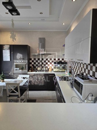 Продам ГАРНИЙ будинок з ремонтом, меблями. Газ. 287м2. - фото 1