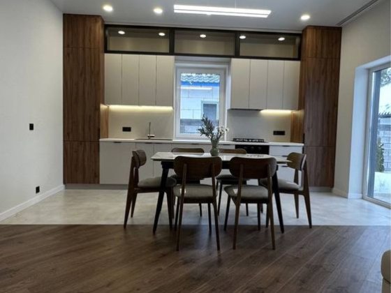 Будинок з ремонтом біля лісу . Закрита територія Ворзель