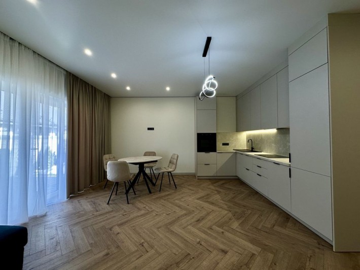 Будинок з ремонтом ! Ніхто не проживав , світлий та стильний ремонт ! - фото 1