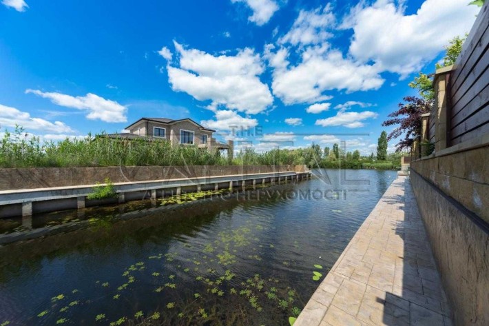 Продаж будинку на Дамбі Козин вихід до річки купить дом с бассейном - фото 1