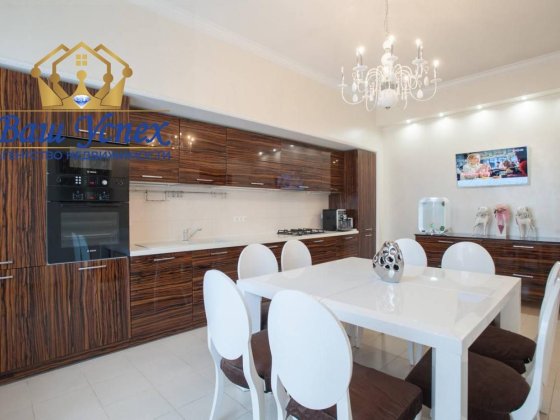 Продажа дома с бассейном в городке, село Крюковщина. Парк . Крюківщина