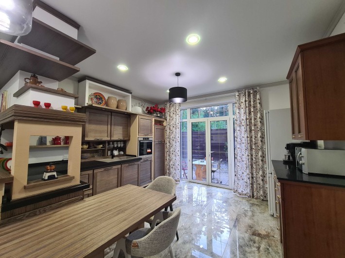 ВІтаю. Продам Будинок Білогородка, новий якісний ремонт, меблі. - фото 1