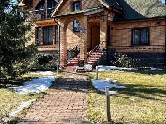 Продаж домоволодіння у Ворзелі. 25 соток, газ, гараж, басейн,сауна Ворзель