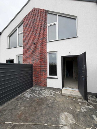 Таунхаус у Білогородці з розтермінуванням та під єОселю! - фото 1