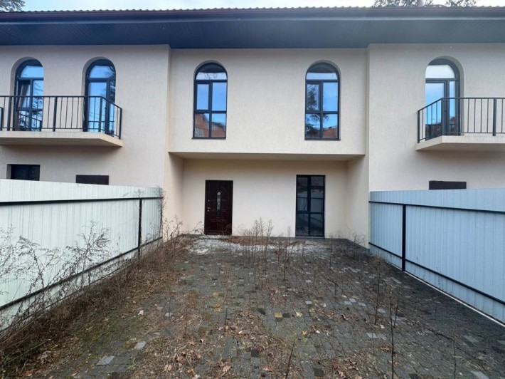 Продам таунхаус з чистовим оздобленням мінімальне оформлення - фото 1
