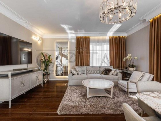 Продажа дома с новым ремонтом Гатное 300м + 150м Одесская траса Гатне