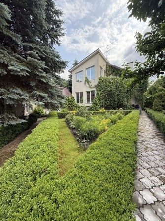 Продажа дома Козин КГ Золотые Ворота бассейн газ центр КГ - фото 1