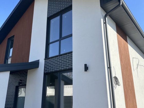 Будинок з частковим ремонтом / Крюківщина Крюківщина