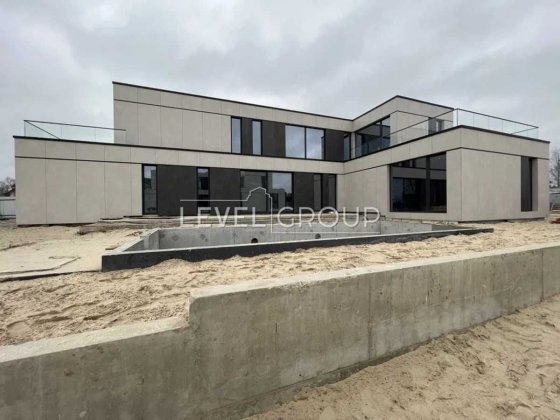 Продаж будинку с бассейном.  Конче-Заспа. Козин