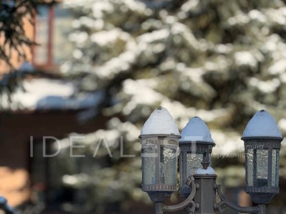 Продаж- Резиденція приватності в Козині від власника Козин