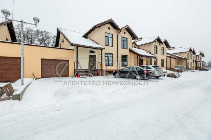 Продаж Таунхаус Садок Вишневий Крюківщина Київська область - фото 1