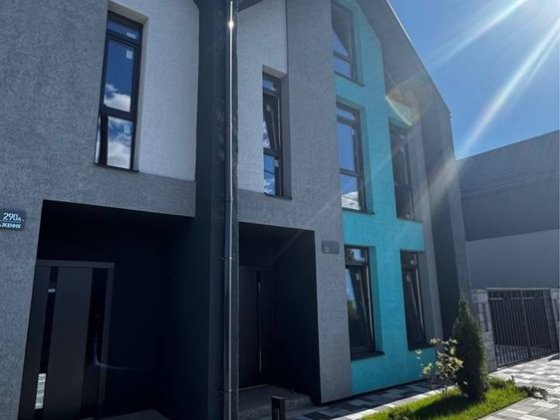 Дуплекси в закритому котеджному містечку – лише 6км від метро Теремки Гатне