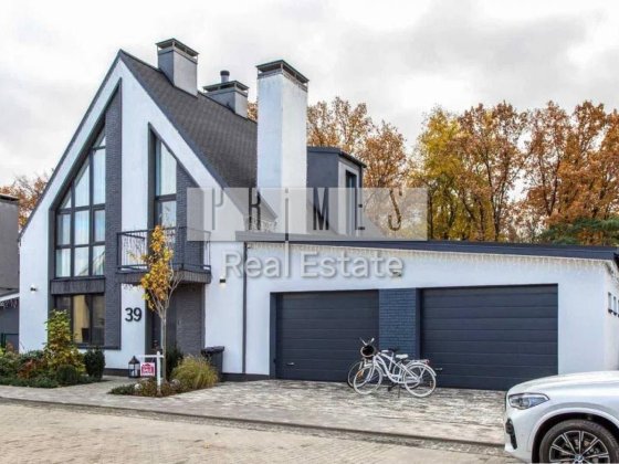 Продаж будинок 258 м² з басейном  Білогородка з ремонтом Белогородка