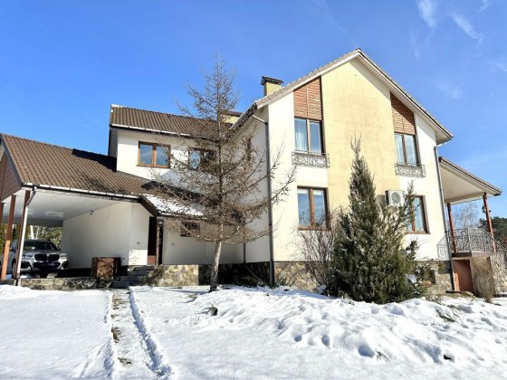 Будинок з ремонтом, підвал, ділянка 30 соток, газ Ворзель