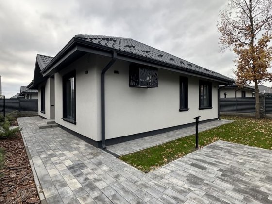 Затишний Будинок з ремонтом . Лісова локація . Закрита територія Ворзель