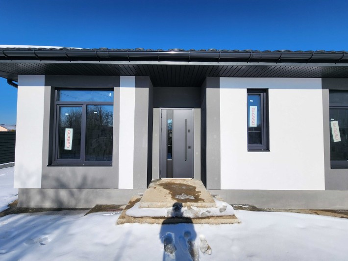 Вітаю! Продам будинок, 100 м2, газ, світло, вода, с. Білогородка. - фото 1