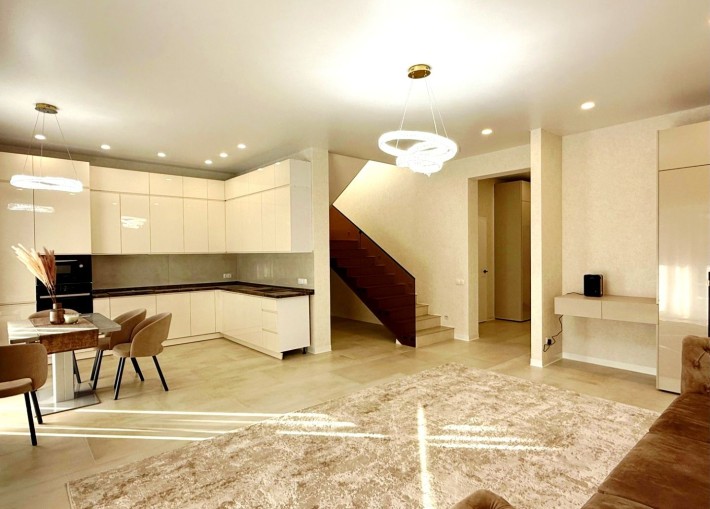 Продаж Будинку з Гаражем | Без Комісії | Меблі та Техніка | Київ в 2км - фото 1