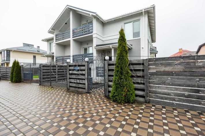 Продаж/Дуплекс/вул. Барвінкова, Гатне/3 сотки землі/будинок  з гаражем - фото 1