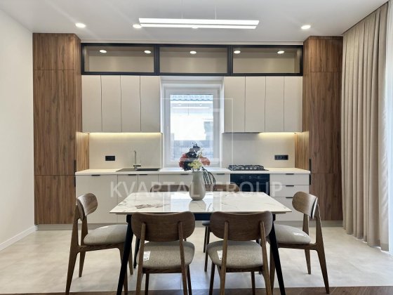 Продам будинок з ремонтом в КМ Ворзеля! Ворзель