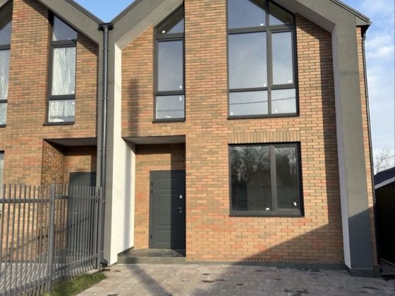 Таунхаус кутовий у Ворзелі ближче до Бучі з газом Ворзель