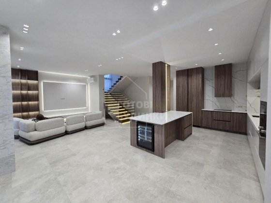 Продаж будинку з джакузі на даху. Закрита територія, З МЕБЛЯМИ Ходосівка