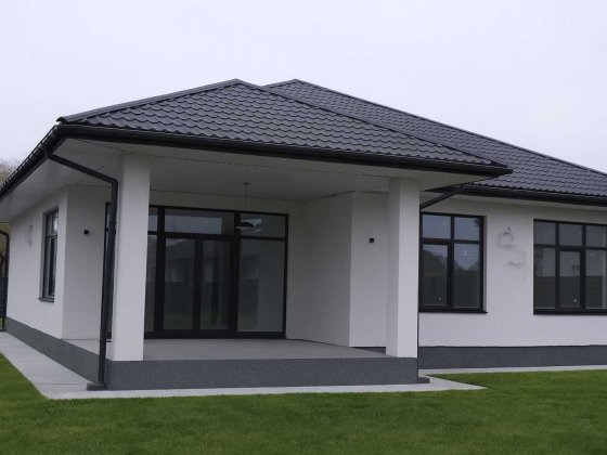 Будинок із ремонтом 150м2 с. Вишеньки, два озера та доступ до Дніпра Вишеньки