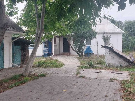 Продаж будинку із земельною ділянкою (24 сотки) Вишеньки