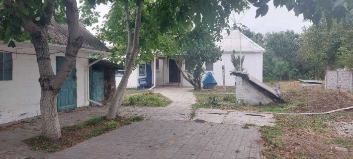 Продаж будинку із земельною ділянкою (24 сотки) - фото 1