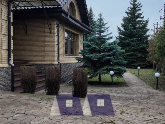 Продаж маєтку в КМ «Золоче» 675м2 Вишеньки