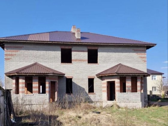 Будинок /дуплекс  ,11.1соток землі в Бортничі Гнедин