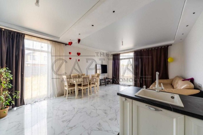 Продаж будинку,Гнідин, з ремонтом - фото 1