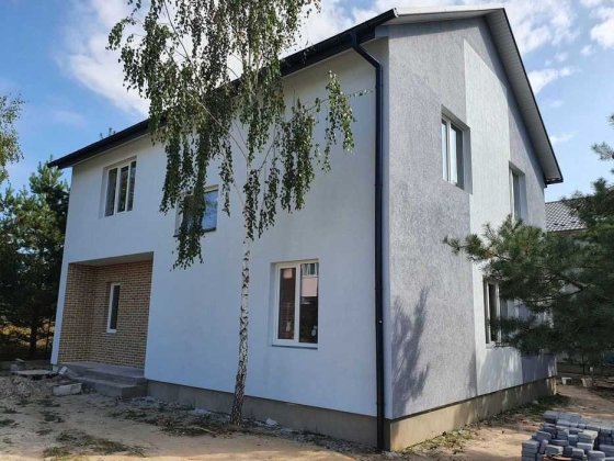 Сучасний будиник в курортному Ворзелі Ворзель