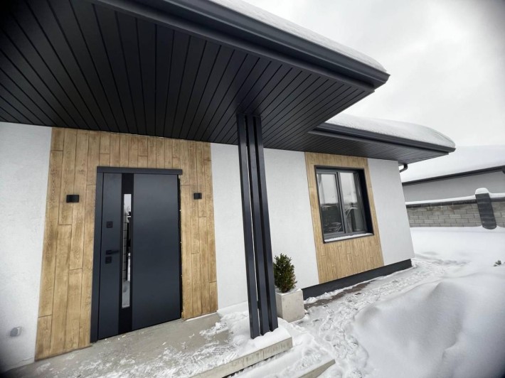 Будинок з ремонтом 100 м.кв. на ділянці 4 сотки - фото 1