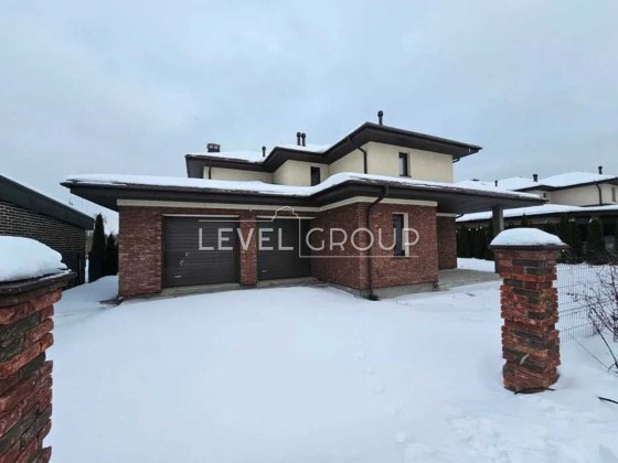 Будинок у мальовничій локації  с. Ходосівка, КМ “Вітаград”. Ходосівка